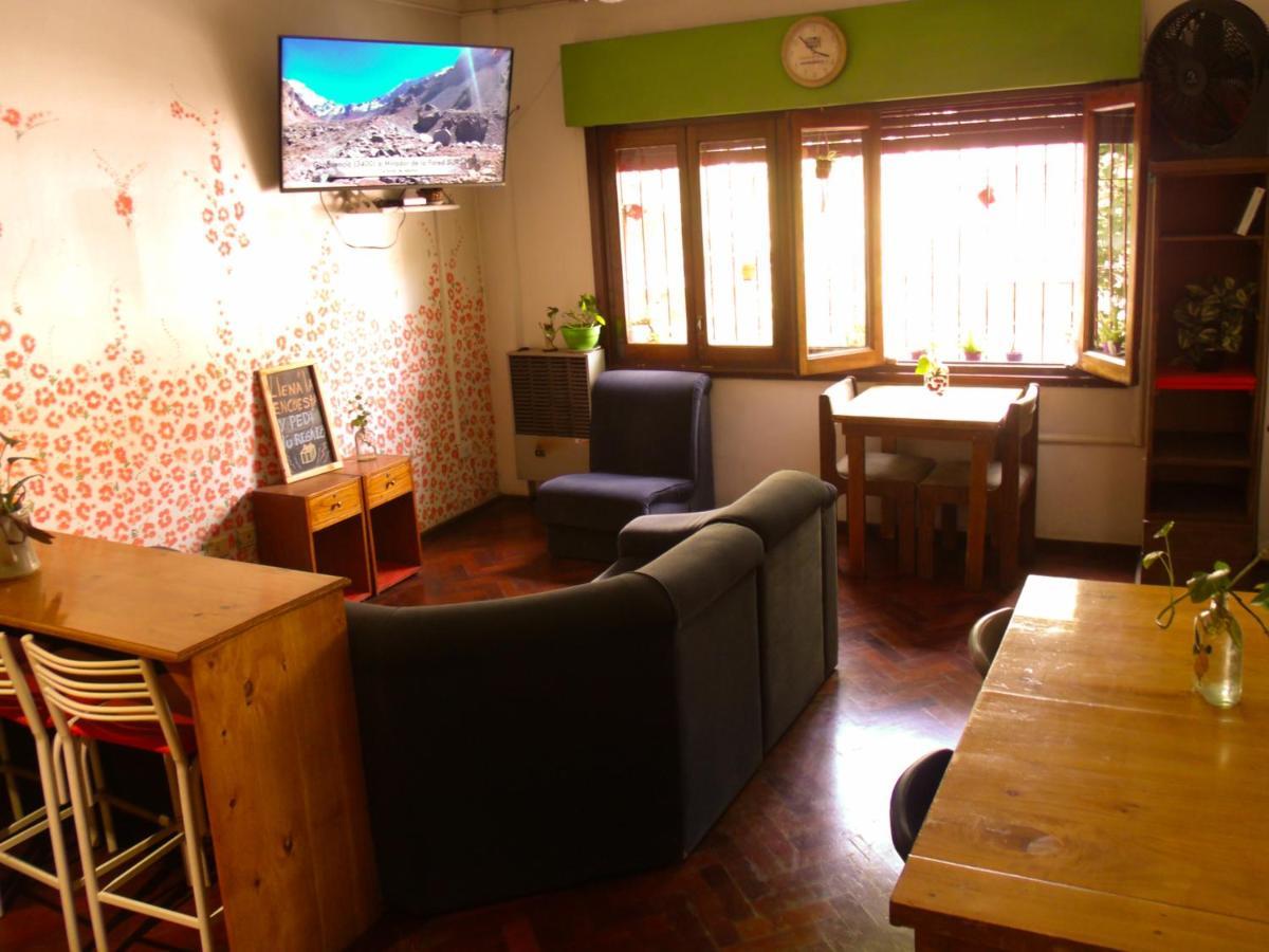 Hostal Confluencia Мендоса Экстерьер фото